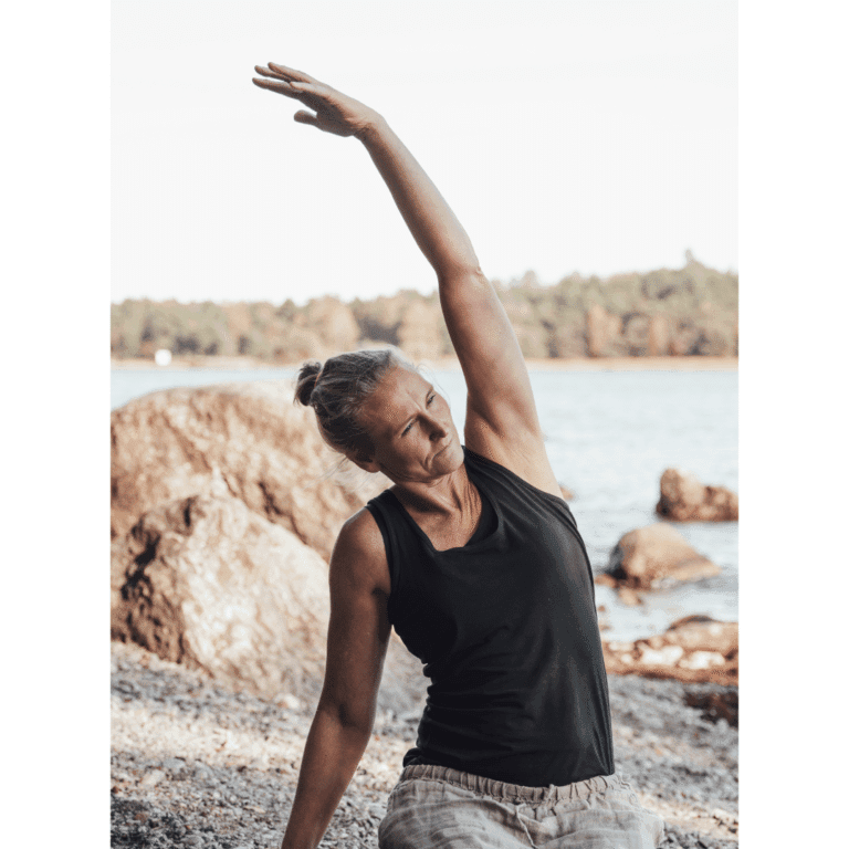 Agneta stretch pa strand 768x768