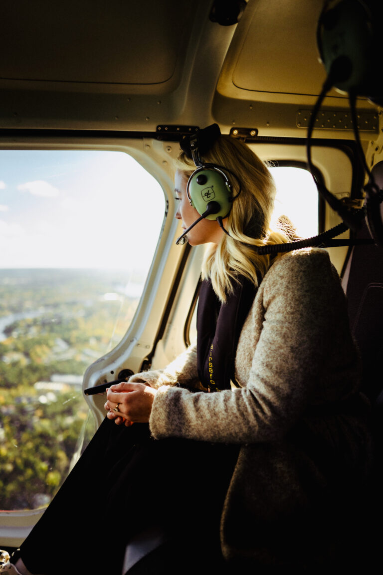 Flyg helikopter över Nynäshamn under Skärgårdsmarknaden