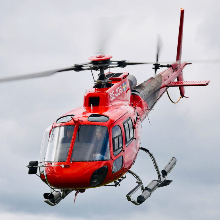 Flyg helikopter över Nynäshamn under Skärgårdsmarknaden