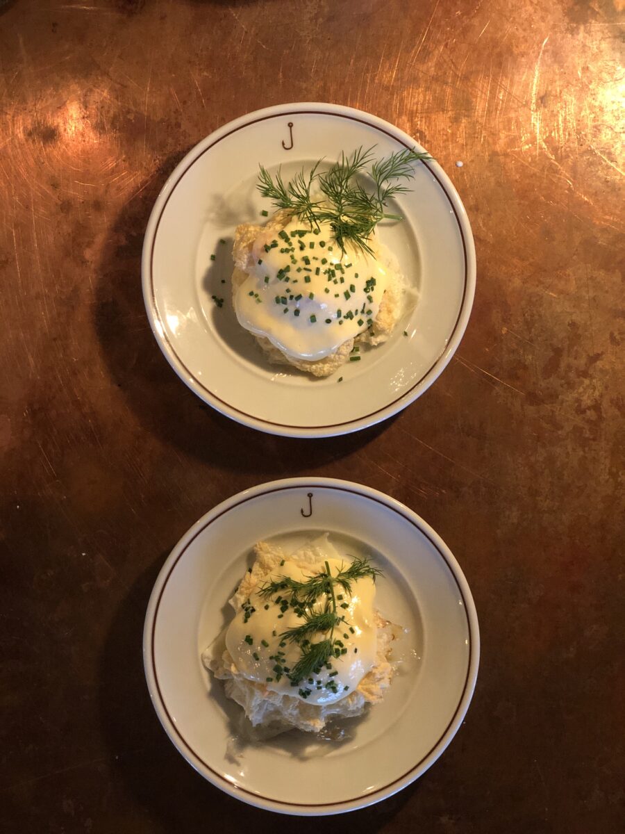 Poached egg with dill and chives